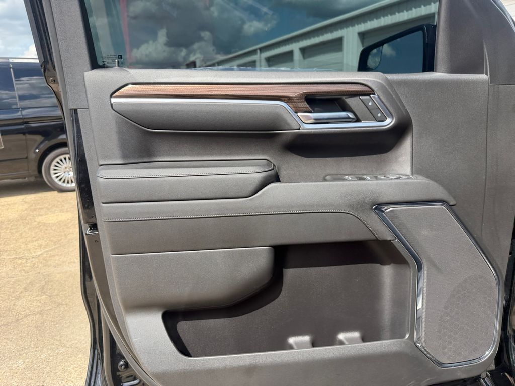 used 2023 Chevrolet Silverado 1500 car, priced at $41,267