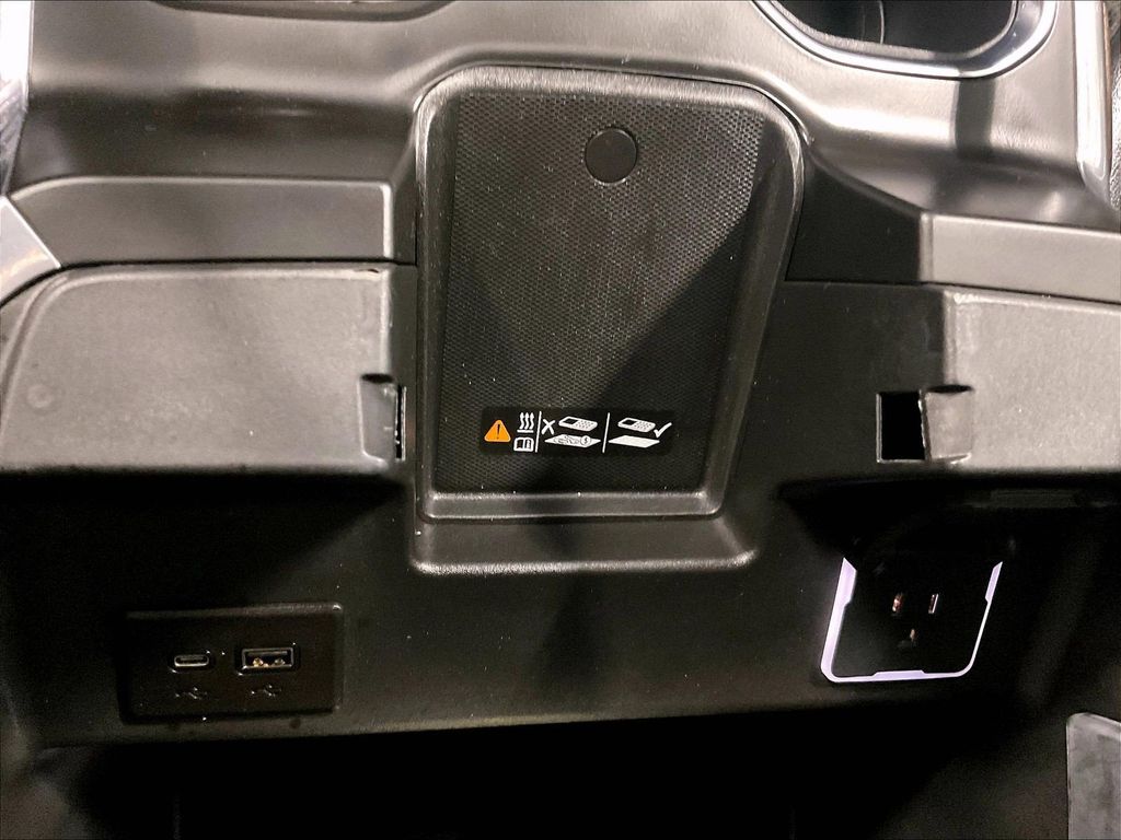 2024 Chevrolet Silverado 1500 — photo 27