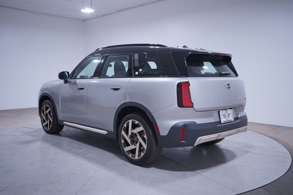 2025 MINI Cooper Countryman Base 3