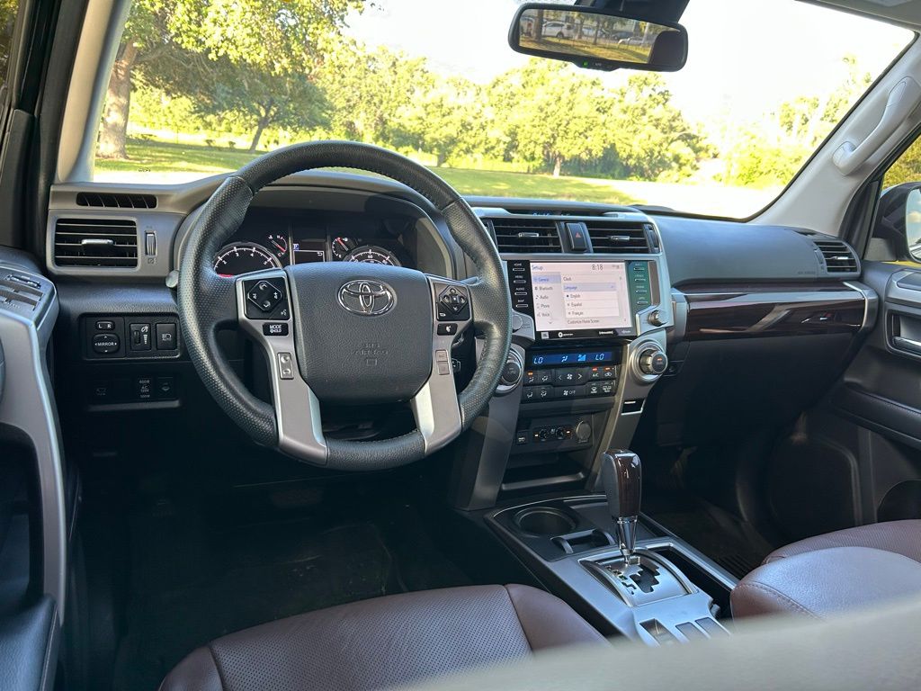 Thumbnail: 2023 Toyota 4Runner - 12