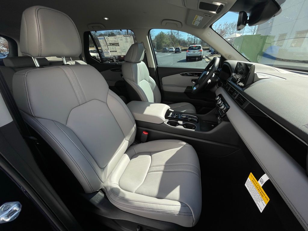 Thumbnail: 2025 Honda Pilot - 32