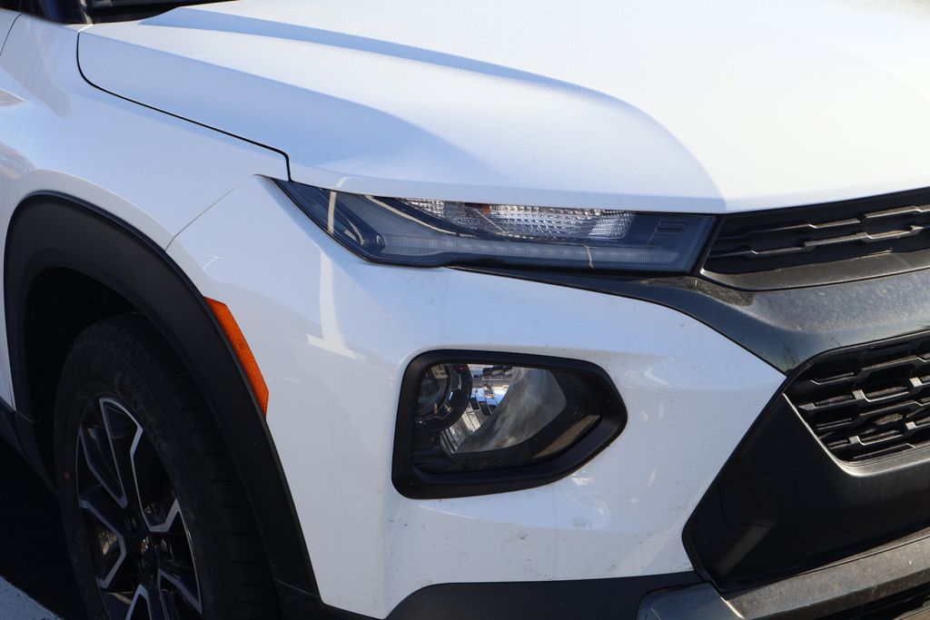 Thumbnail: 2023 Chevrolet TrailBlazer - 4