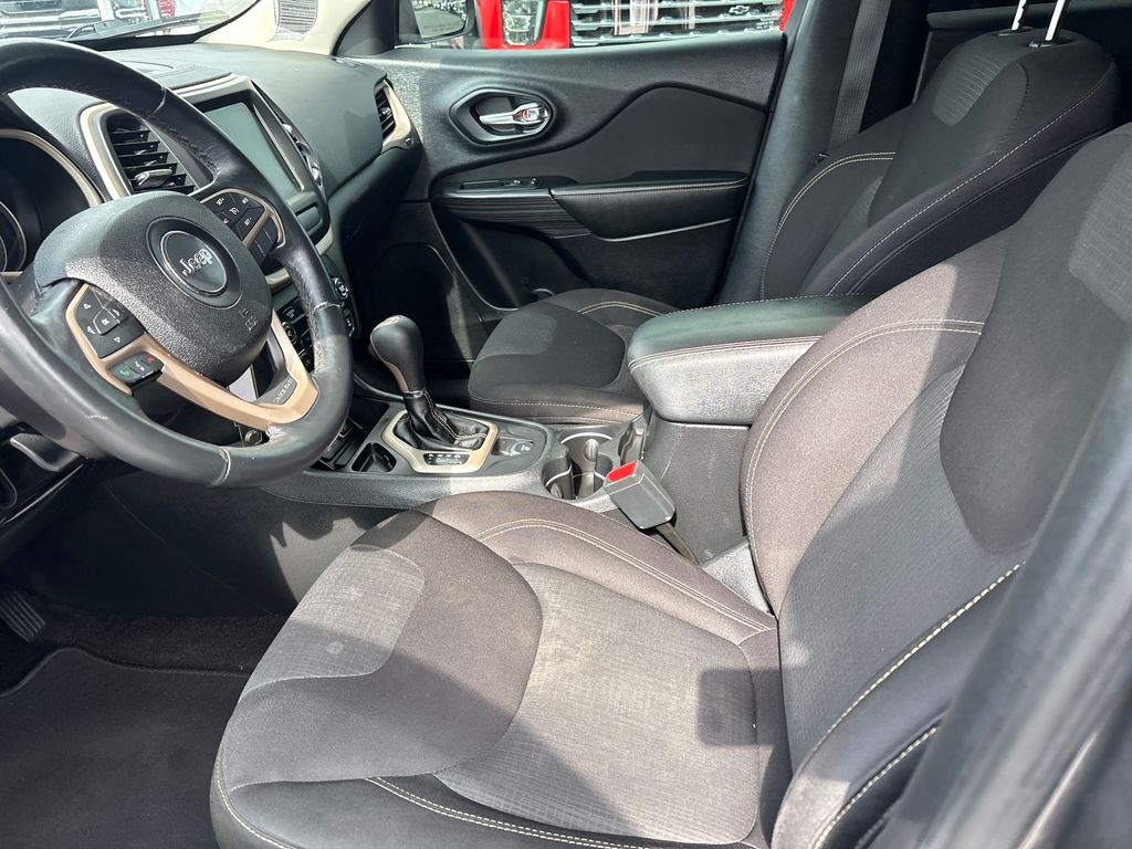 Used Car 2017 Jeep Cherokee  Latitude For Sale Under $15,000 In Austin, Texas