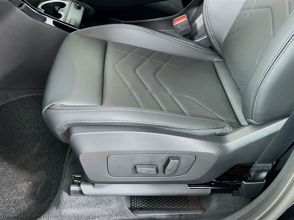 Thumbnail: 2026 BMW X1 - 21