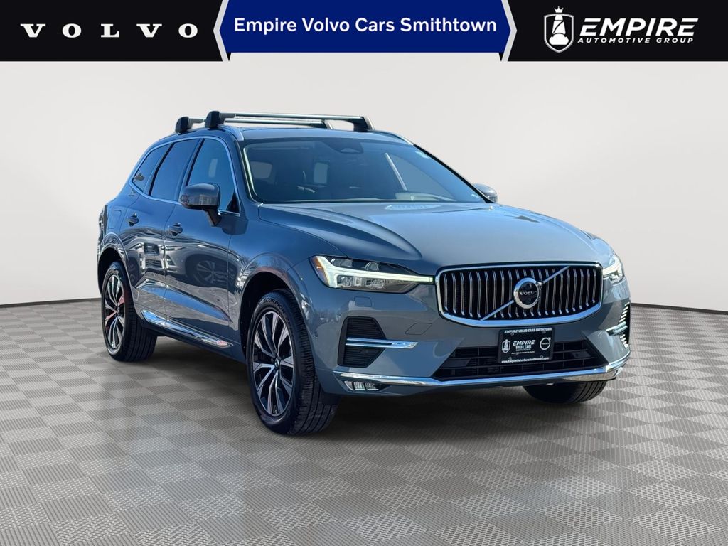 2023 Volvo XC60 B5 Plus Bright Theme AWD