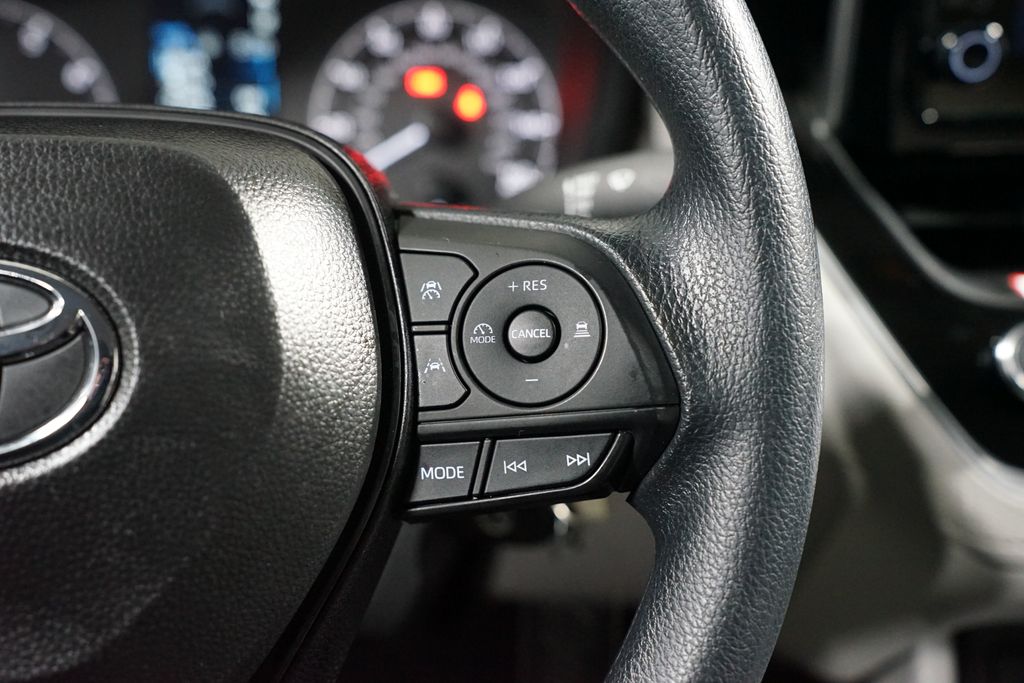 Thumbnail: 2025 Toyota Corolla Cross - 13