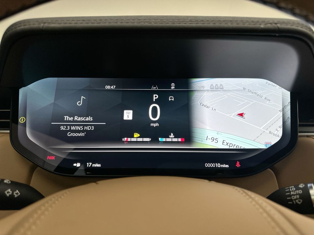 Thumbnail: 2026 Land Rover Range Rover - 15