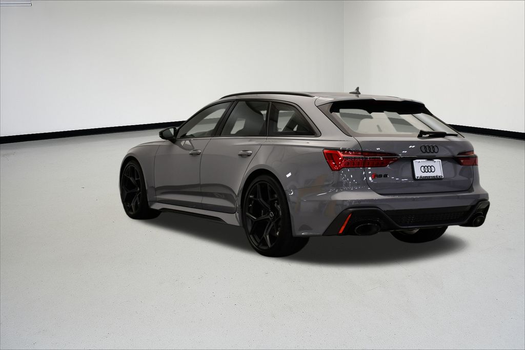 Thumbnail: 2026 Audi RS 6 - 3