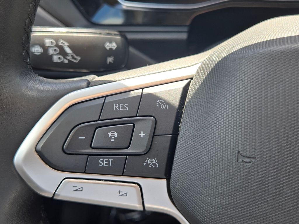 2023 Volkswagen Jetta - $18,500