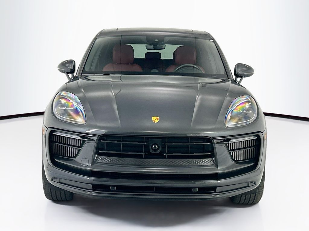 Thumbnail: 2023 Porsche Macan - 10