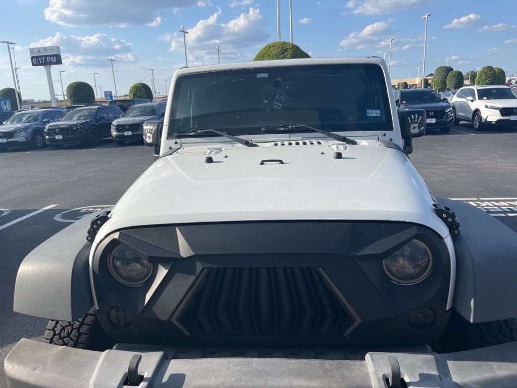 Thumbnail: 2017 Jeep Wrangler - 2