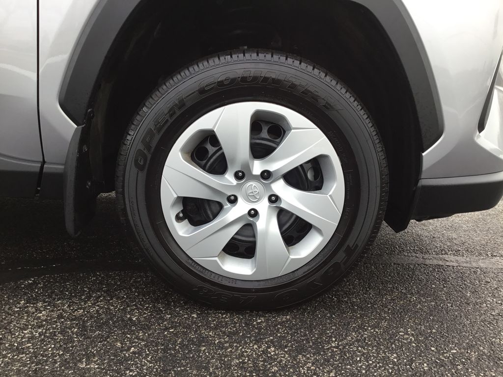 Thumbnail: 2024 Toyota RAV4 - 12