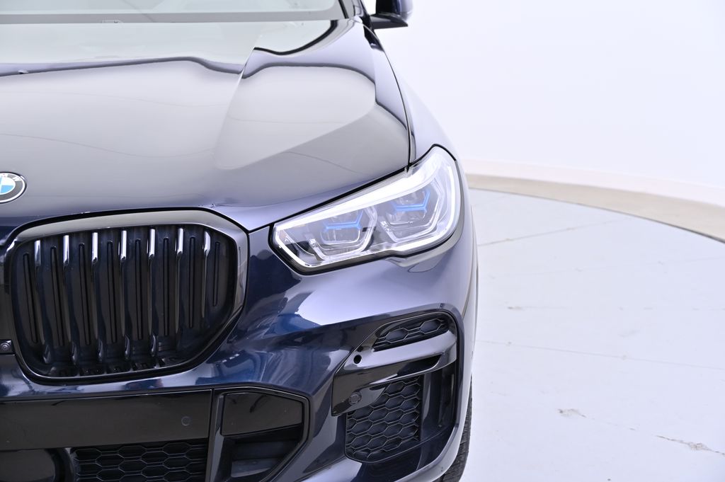 2022 BMW X5 M50i 10