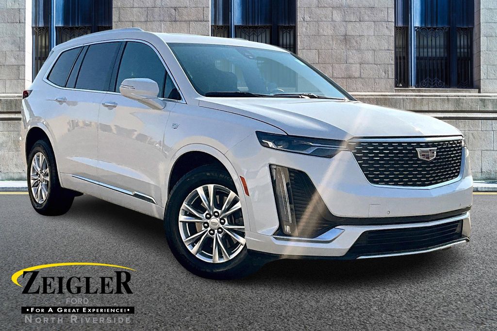 2024 Cadillac XT6 Luxury