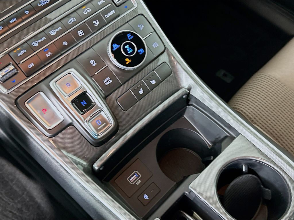 Thumbnail: 2023 Hyundai Santa Fe - 17