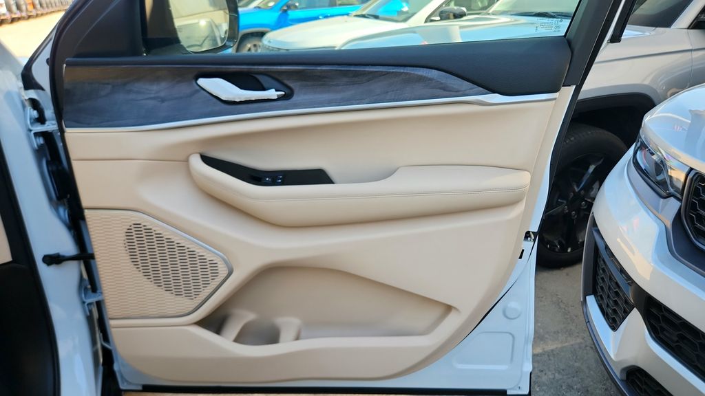 2026 Jeep Grand Cherokee L