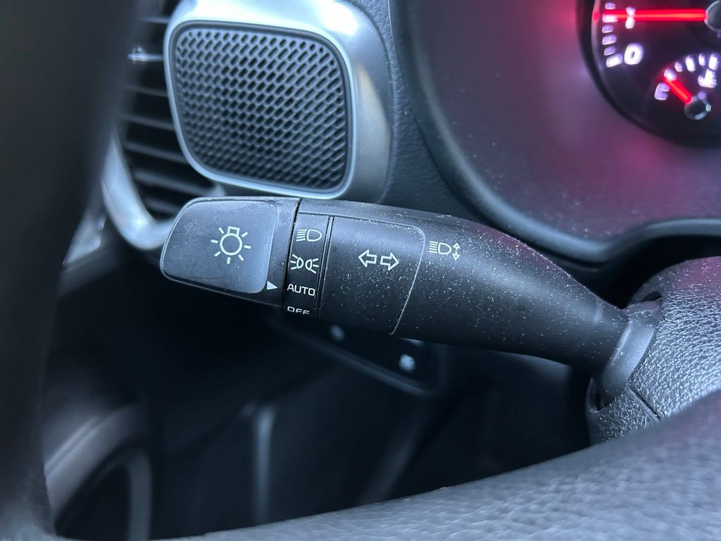 Thumbnail: 2020 Kia Soul - 21