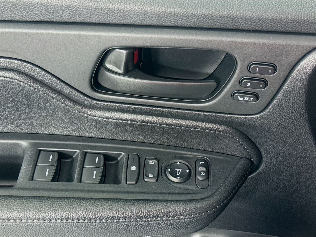 Used Car 2024 Honda Odyssey  Ex-l For Sale Under $35,000 In Austin, Texas