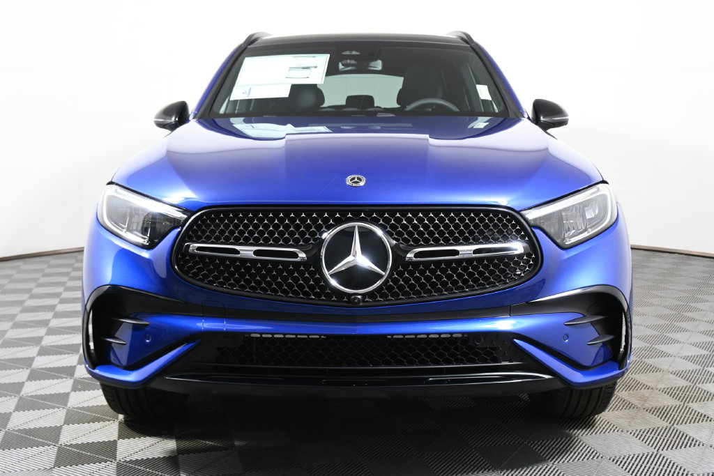 Thumbnail: 2026 Mercedes-Benz GLC - 9