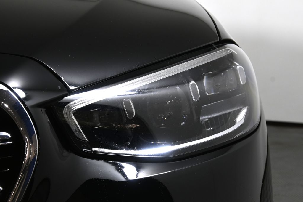Thumbnail: 2025 Mercedes-Benz S-Class - 11
