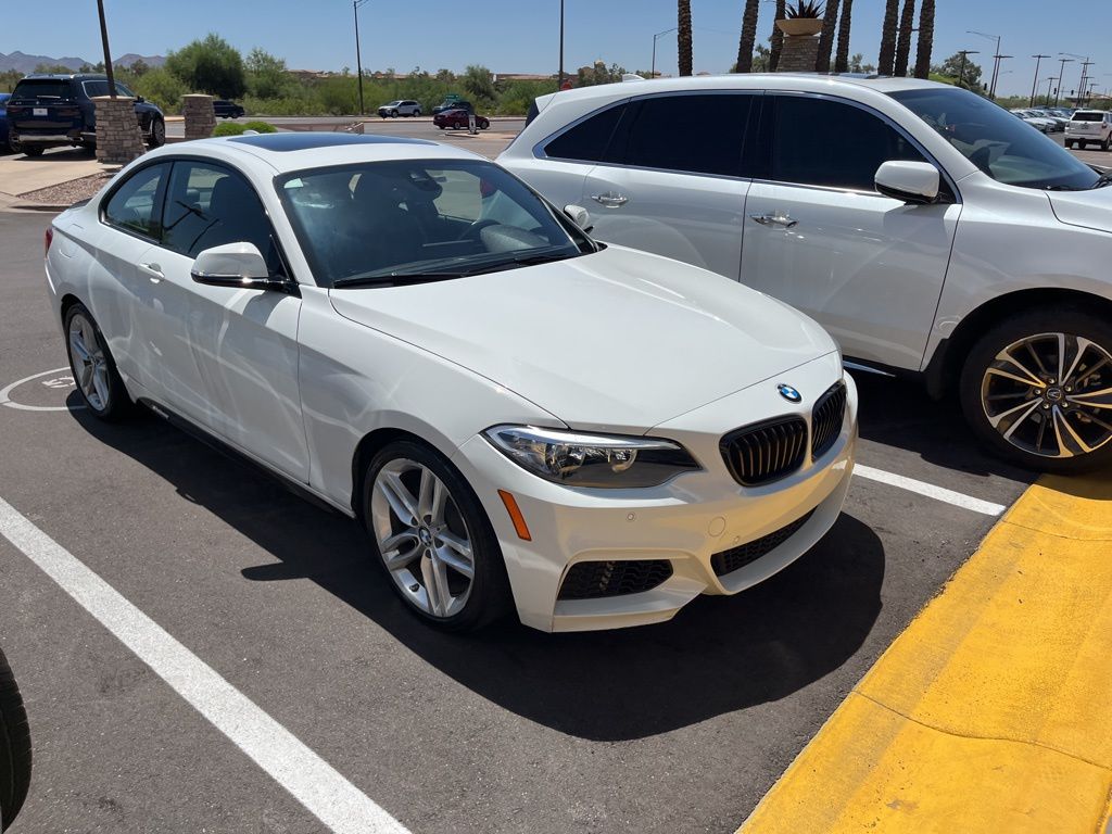 Thumbnail: 2016 BMW 2 Series - 2