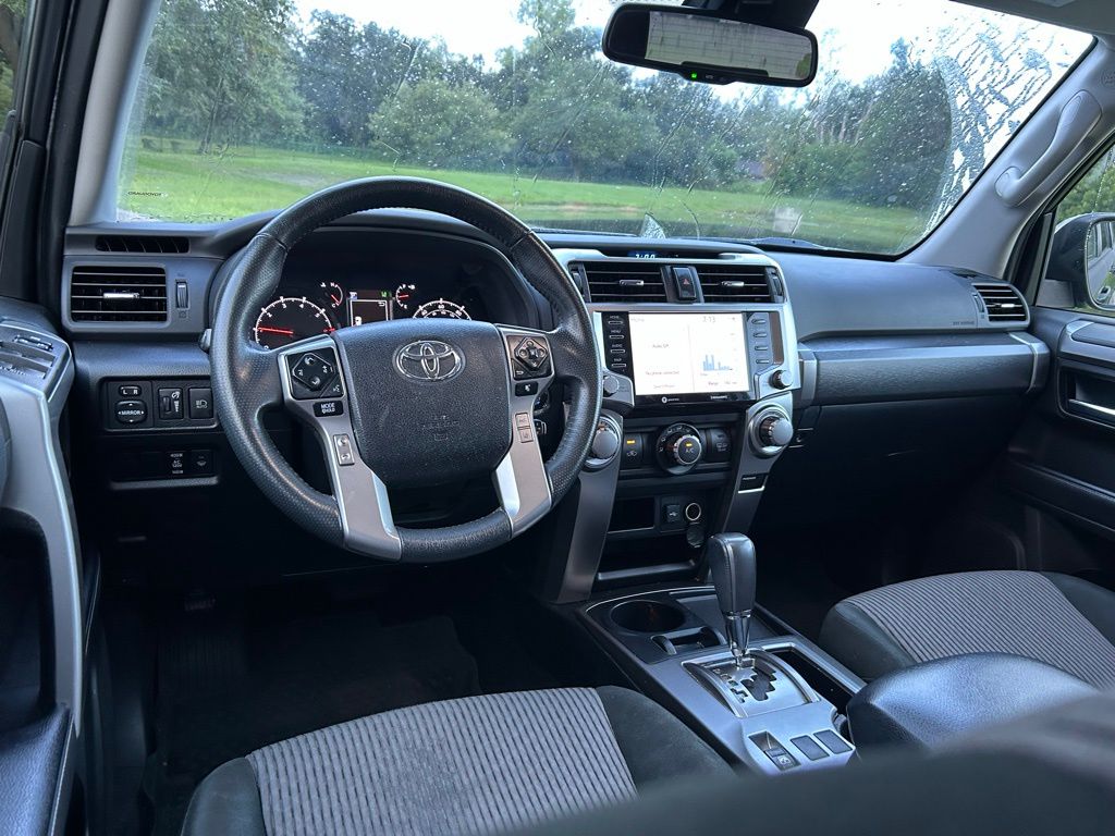 Thumbnail: 2022 Toyota 4Runner - 12
