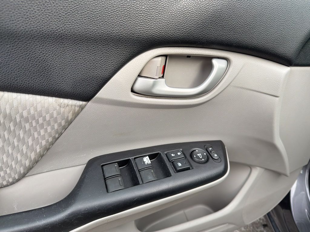 Thumbnail: 2015 Honda Civic - 26