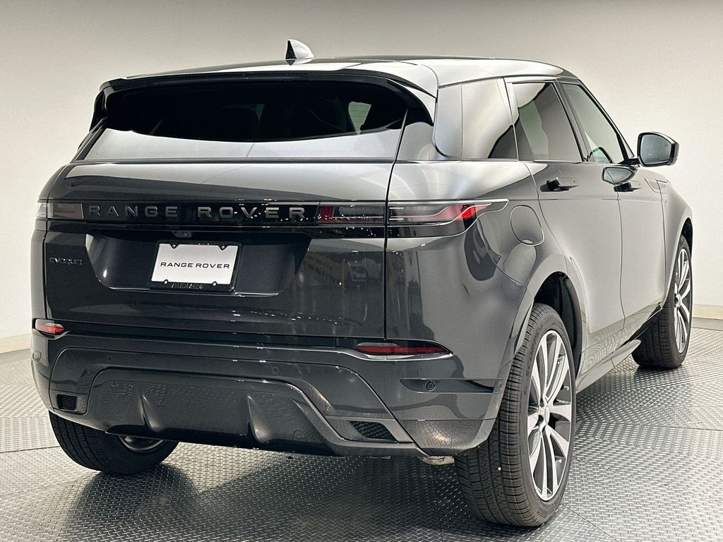 Thumbnail: 2026 Land Rover Range Rover Evoque - 3