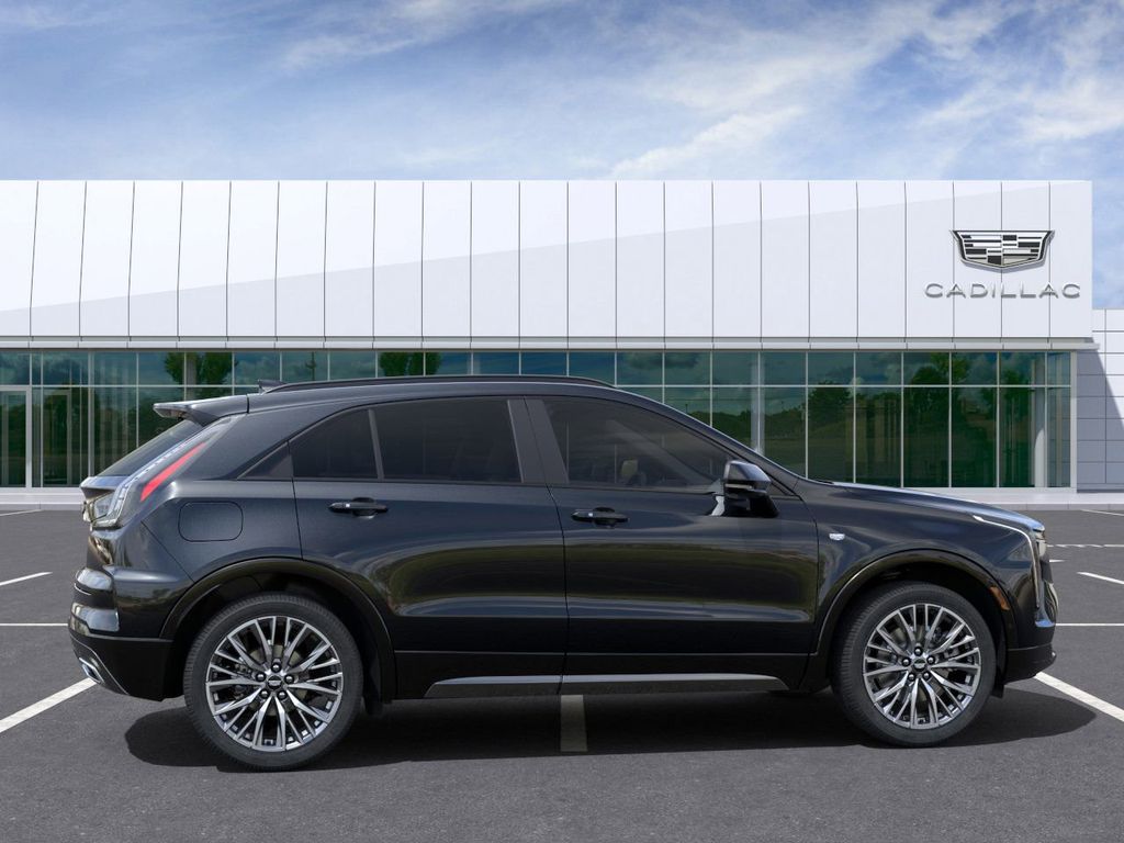 2025 Cadillac XT4 Sport 5