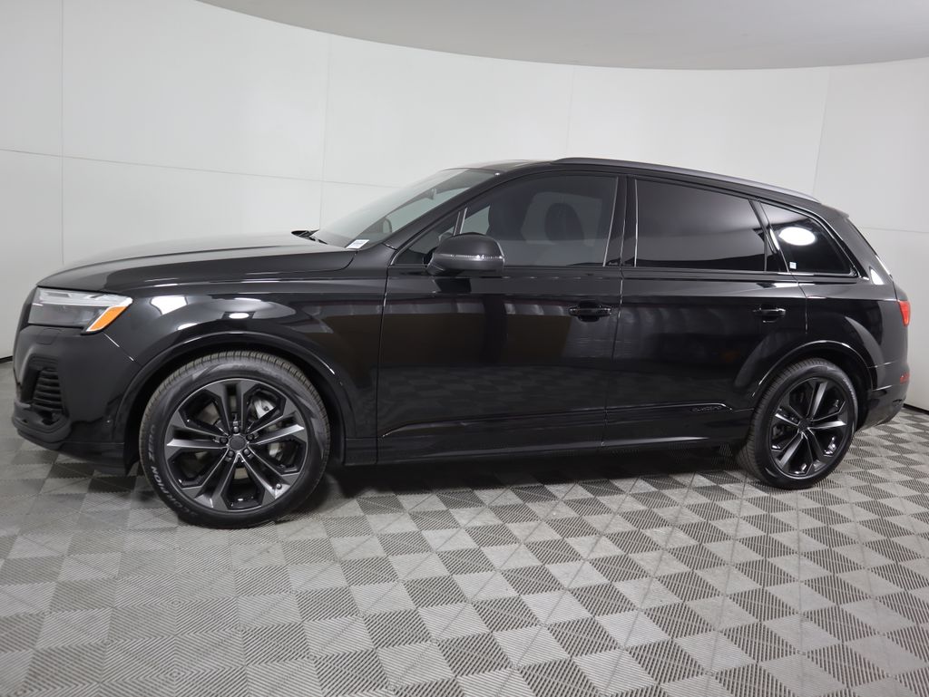 Thumbnail: 2026 Audi Q7 - 8