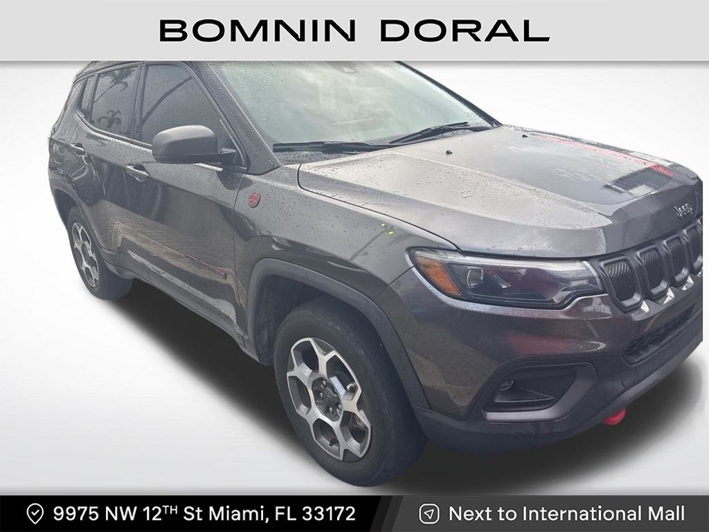 Gray (Granite Crystal Metallic Clearcoat) 2022 Jeep Compass Trailhawk 4WD SUV / Crossover Four-Wheel Drive 9-Speed Automatic