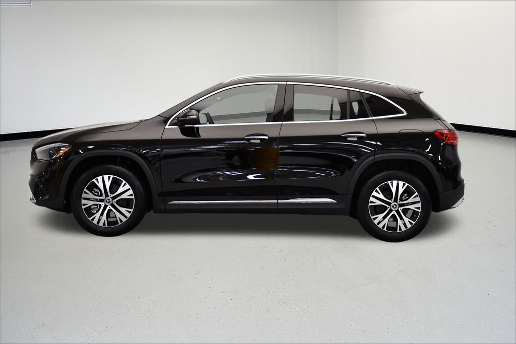 Thumbnail: 2025 Mercedes-Benz GLA - 2