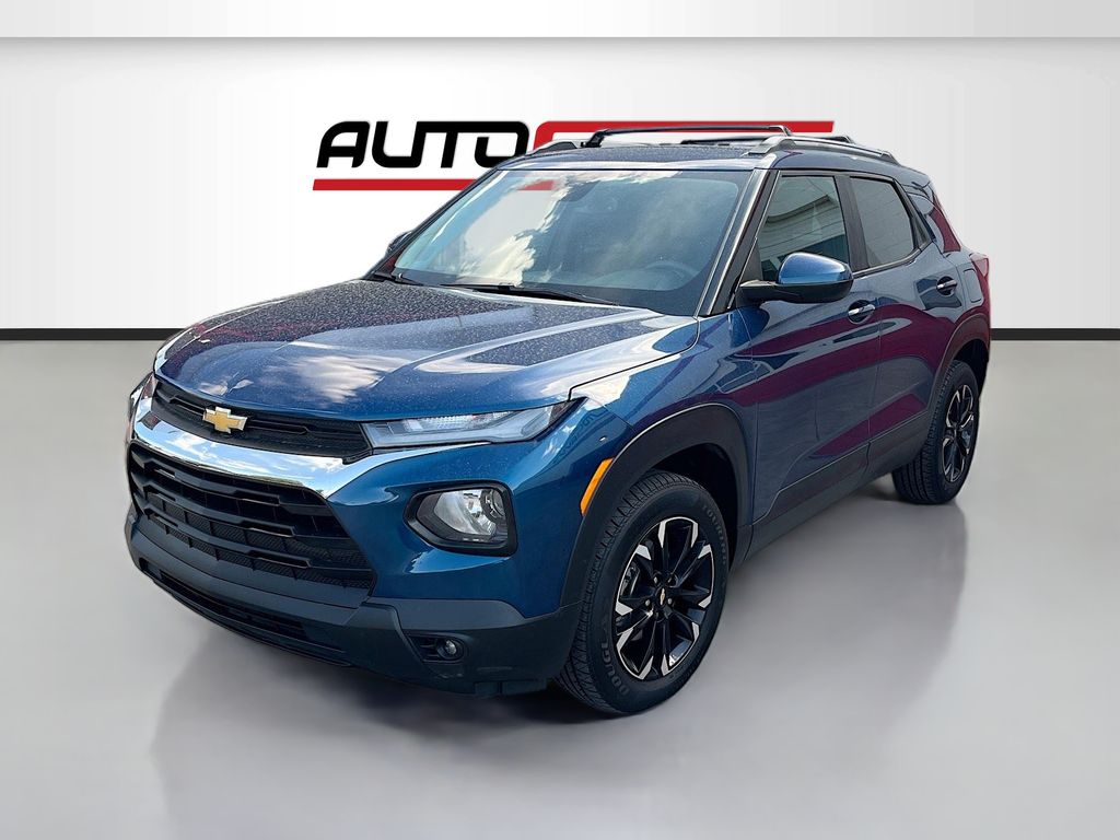 Used 2021 Blue Chevrolet LT image 3