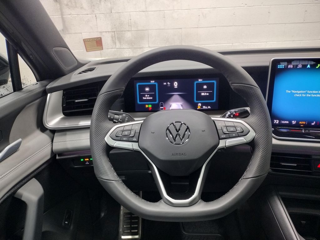 2025 Volkswagen Tiguan 2.0T SE R-Line Black