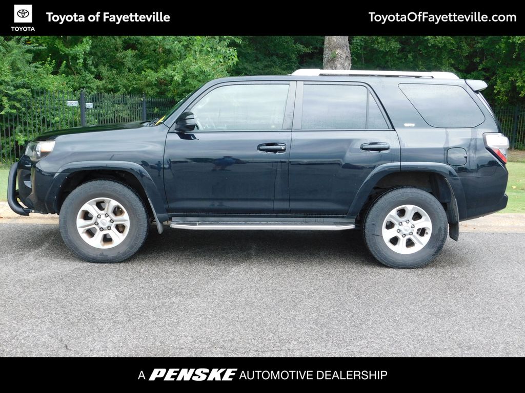 Thumbnail: 2016 Toyota 4Runner - 2
