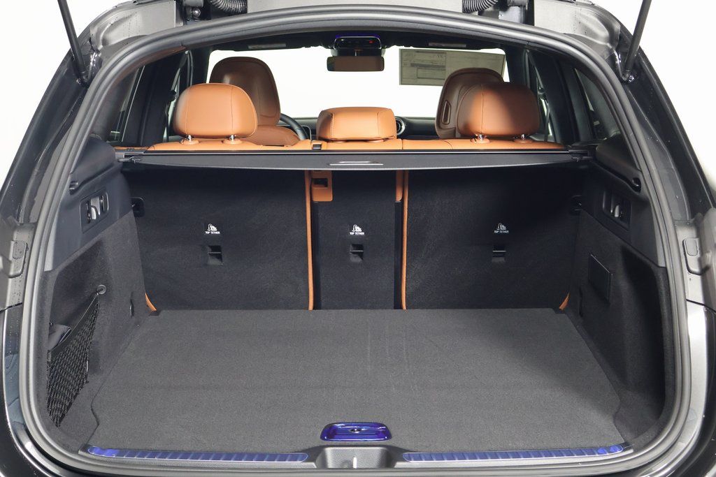 Thumbnail: 2026 Mercedes-Benz GLC - 8