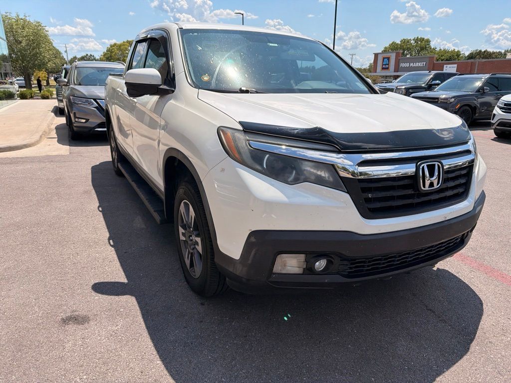 White 2017 Honda Ridgeline Pickup Truck All-Wheel Drive 6-Speed Automatic