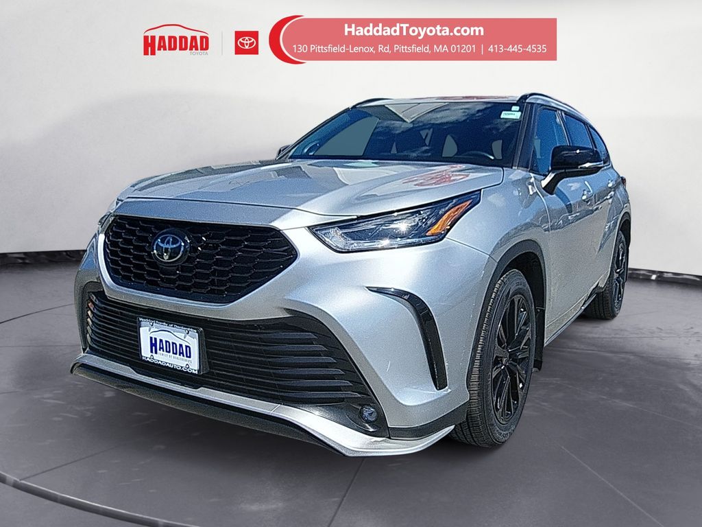 Celestial Silver Metallic 2023 Toyota Highlander SUV / Crossover All-Wheel Drive 8-Speed Automatic