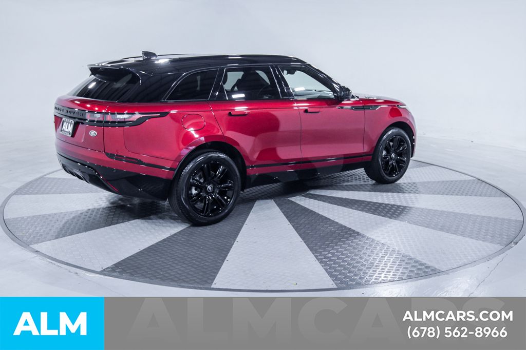 Used 2022 Red Land Rover P250 R-Dynamic S image 10
