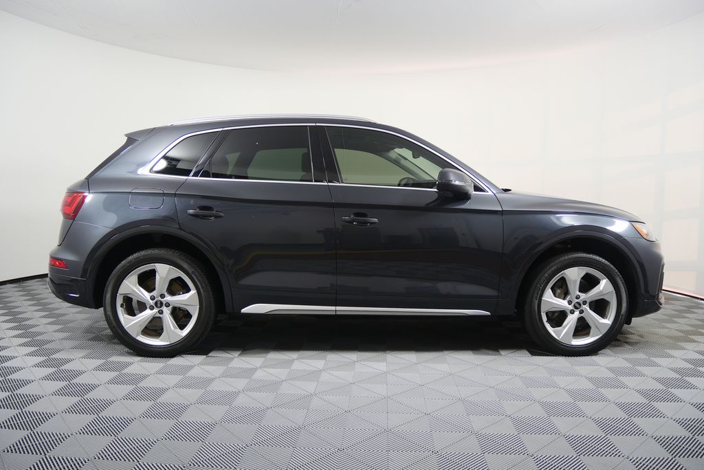 Thumbnail: 2021 Audi Q5 - 2
