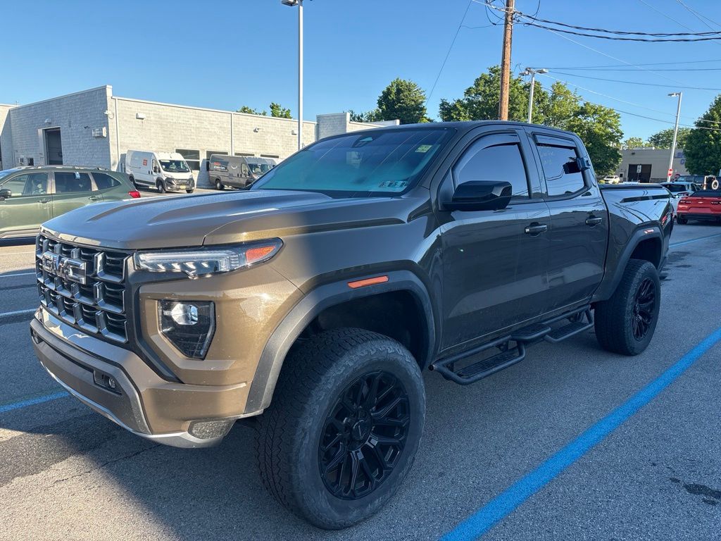 2024 GMC Canyon — photo 3