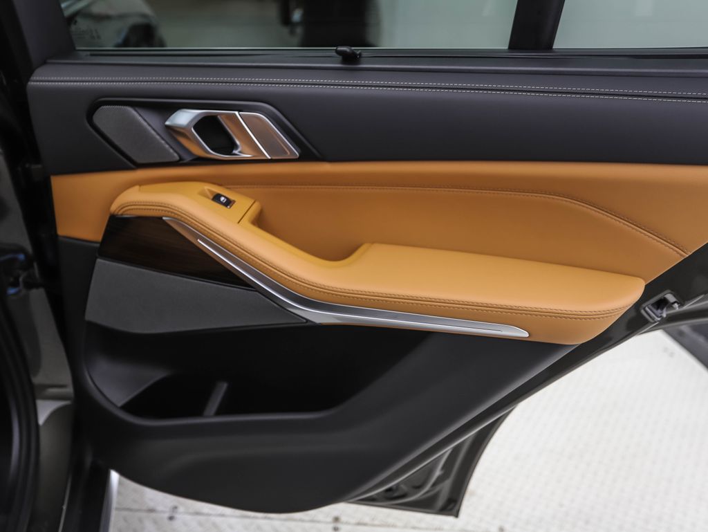 Thumbnail: 2026 BMW X5 - 23
