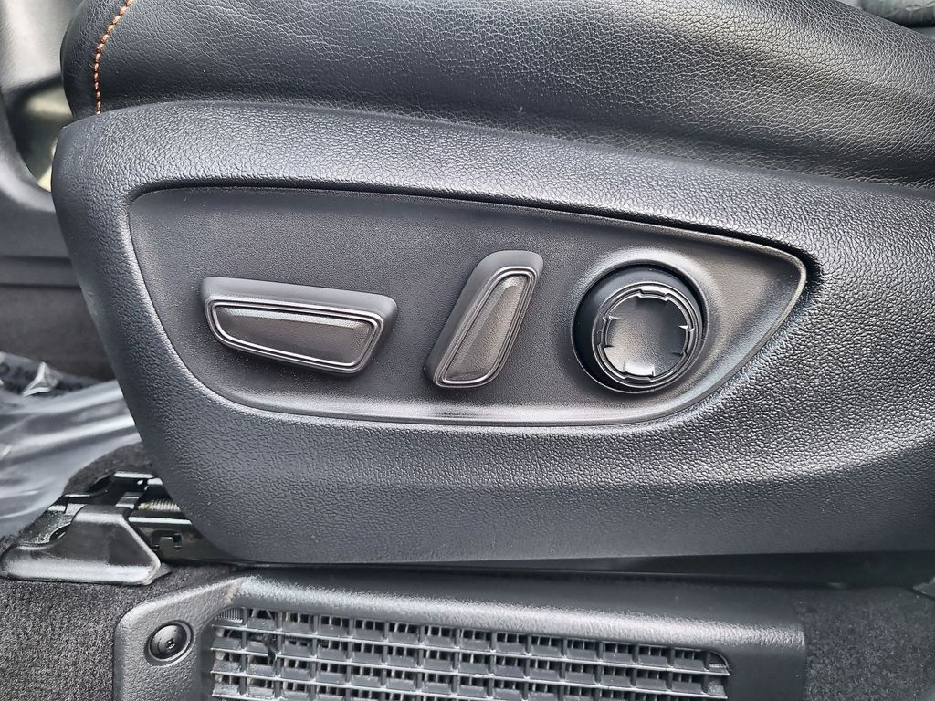 2022 Toyota Sienna XSE 12