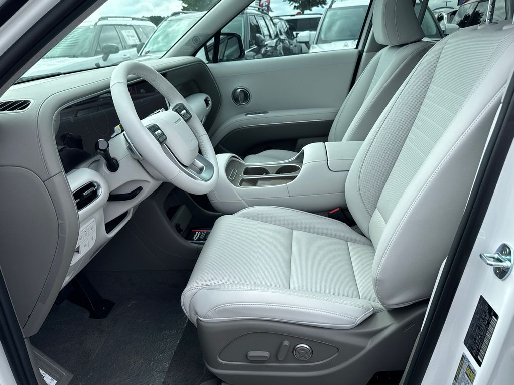 New 2026 White Hyundai Limited image 10