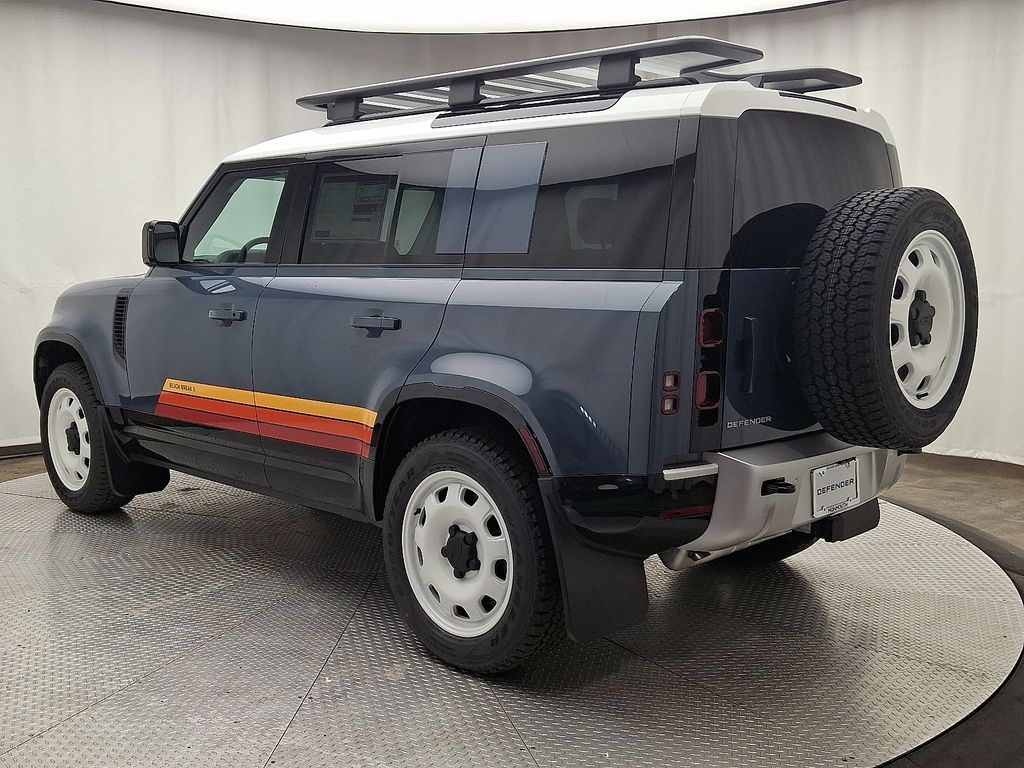 Thumbnail: 2025 Land Rover Defender - 4