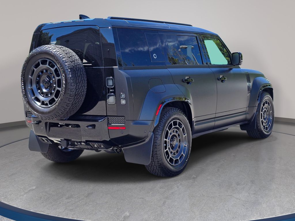 New 2026 Black Land Rover OCTA Black image 5