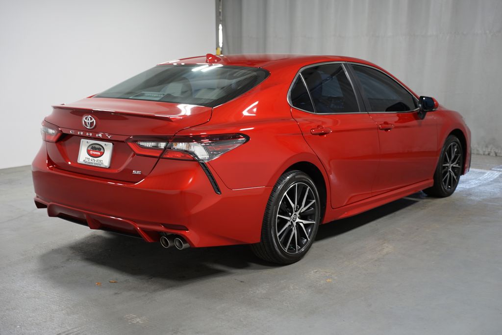 2024 Toyota Camry SE 8