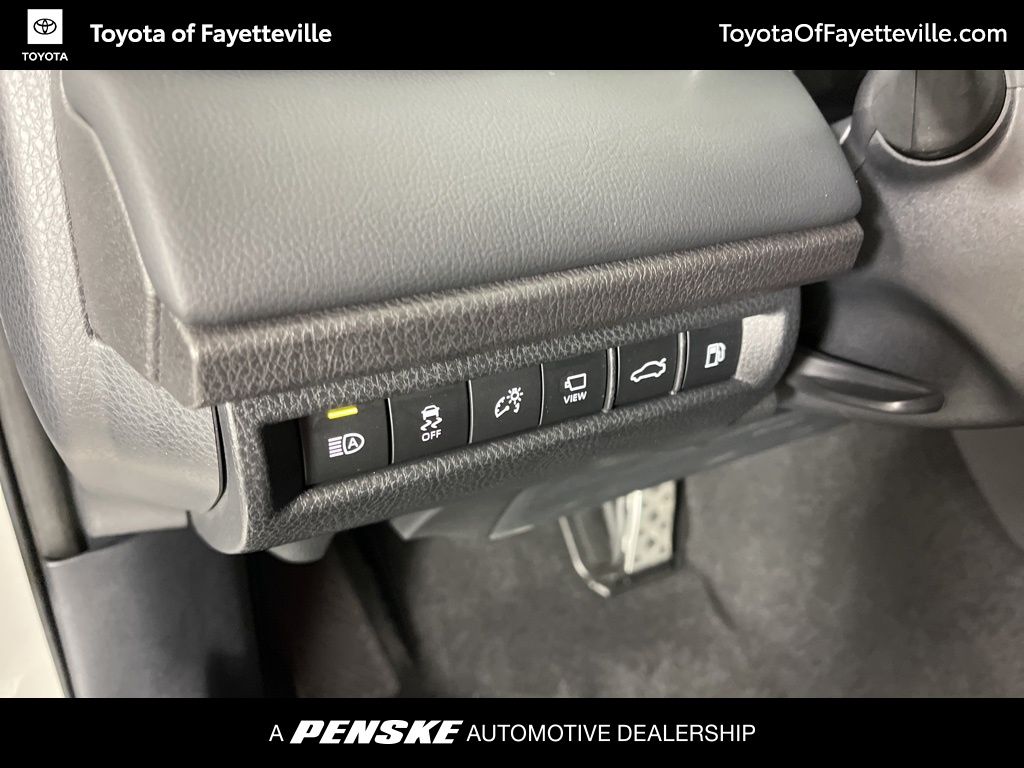 Thumbnail: 2025 Toyota Camry - 27