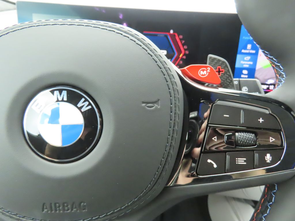 Thumbnail: 2026 BMW XM - 12