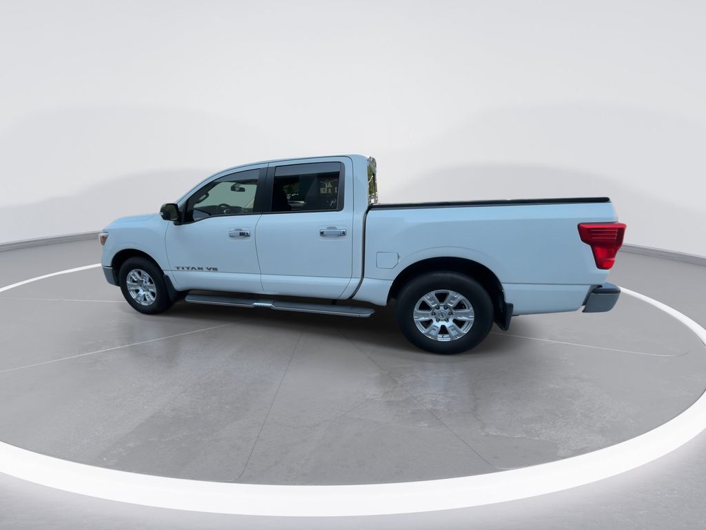 Used 2018 Glacier White Nissan SV image 5